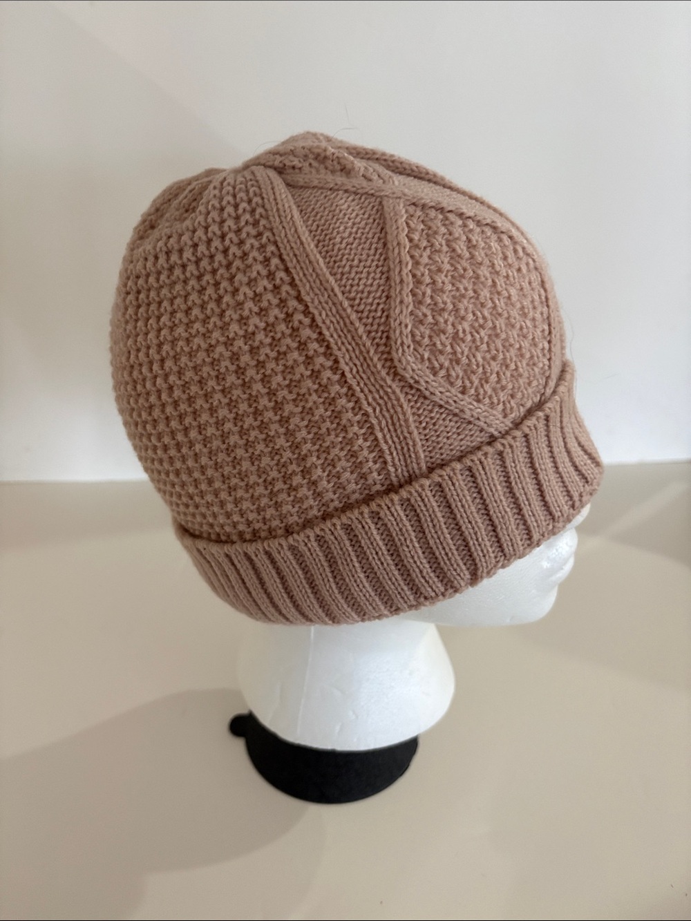 T J D KNIT BEANIE